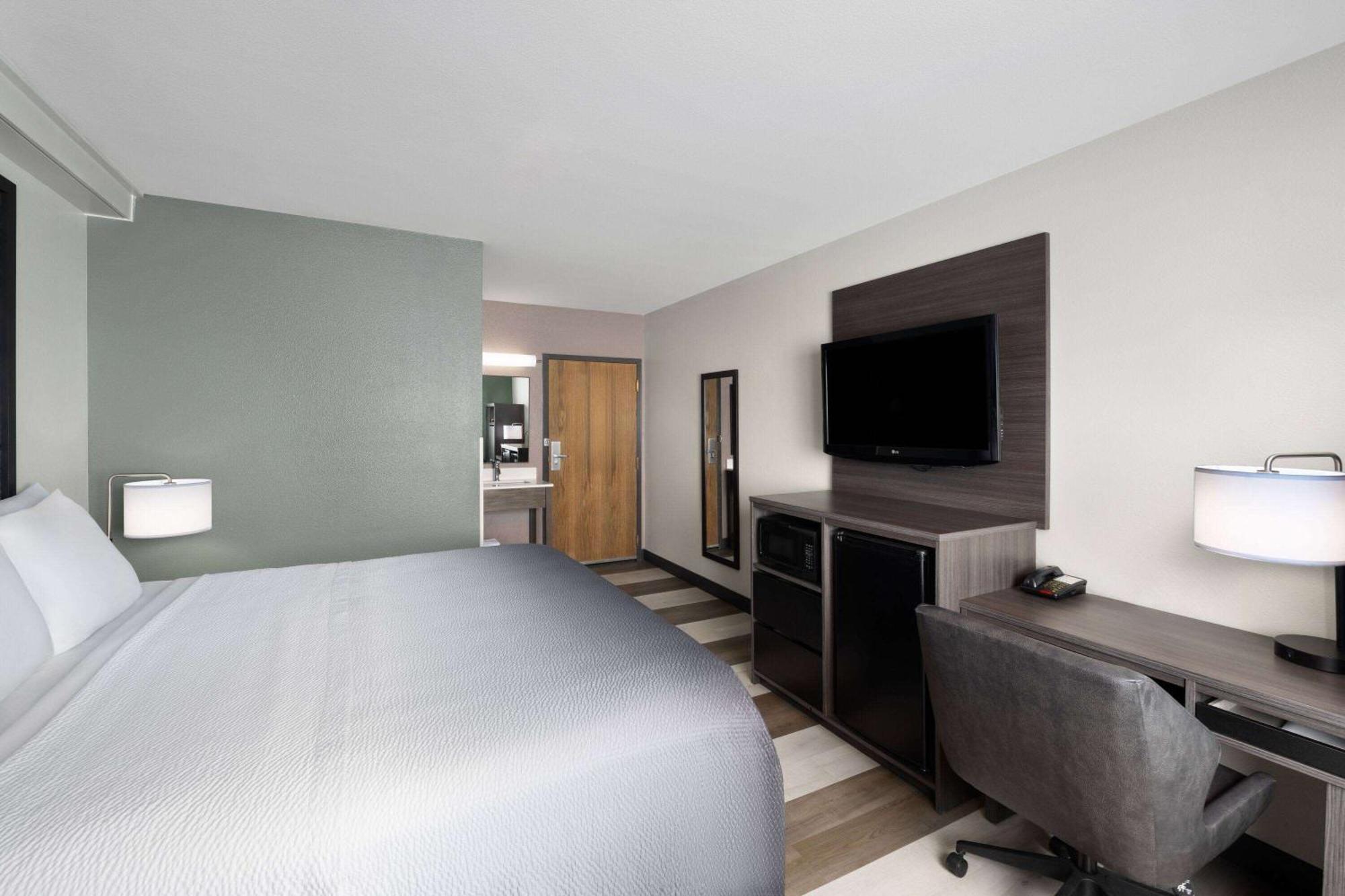 Super 8 By Wyndham Columbus Hotel Eksteriør billede